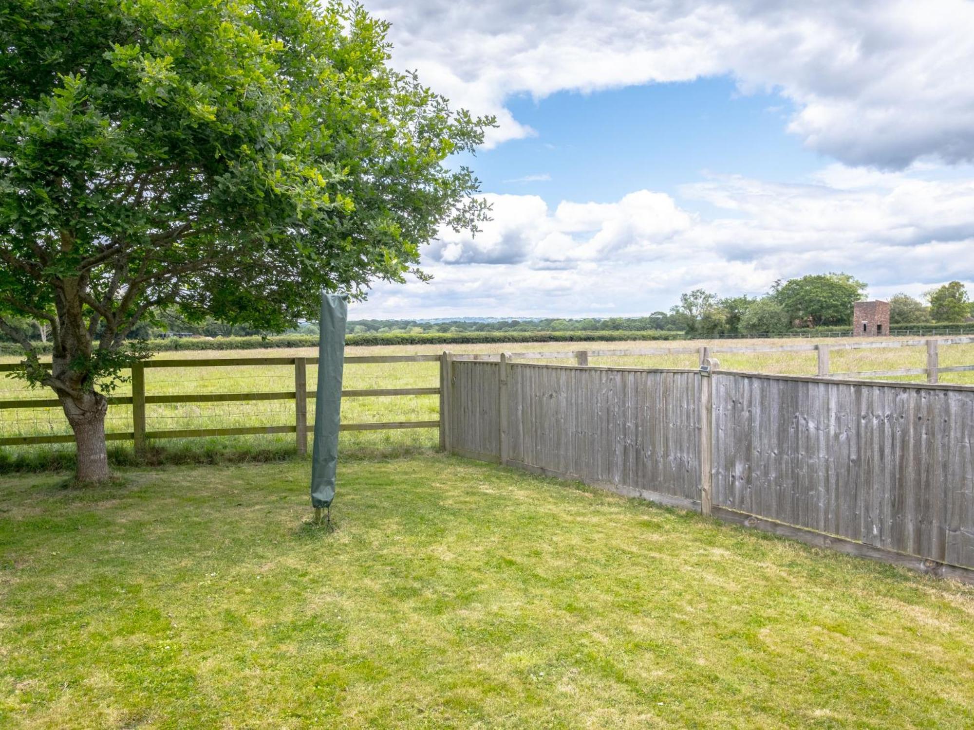Holiday Home Woodhouse-4 By Interhome Shermanbury Buitenkant foto